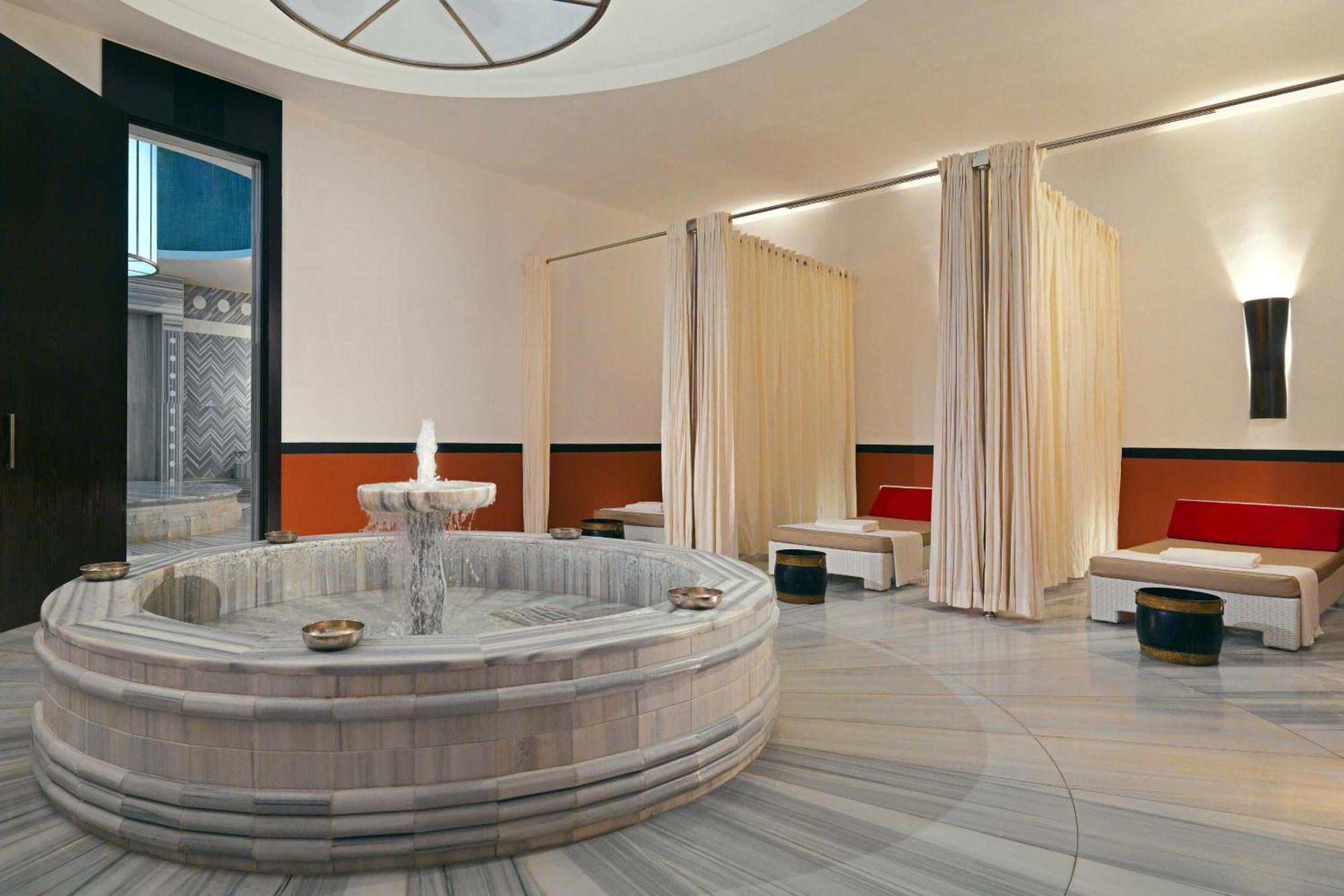 Sheraton Batumi Hotel Ngoại thất bức ảnh Turkish bath at the Four Seasons Hotel, Istanbul